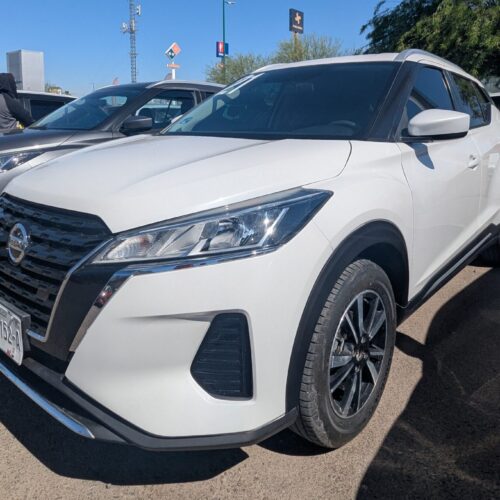 KICKS ADVANCE CVT NEGRO